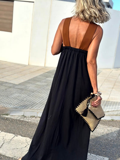 Elegantes Kleid mit unbedecktem Rücken und modischem Crossover-Ausschnitt