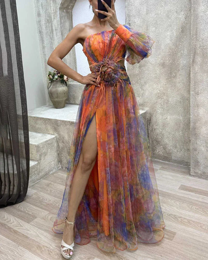 Einärmeliges Kleid