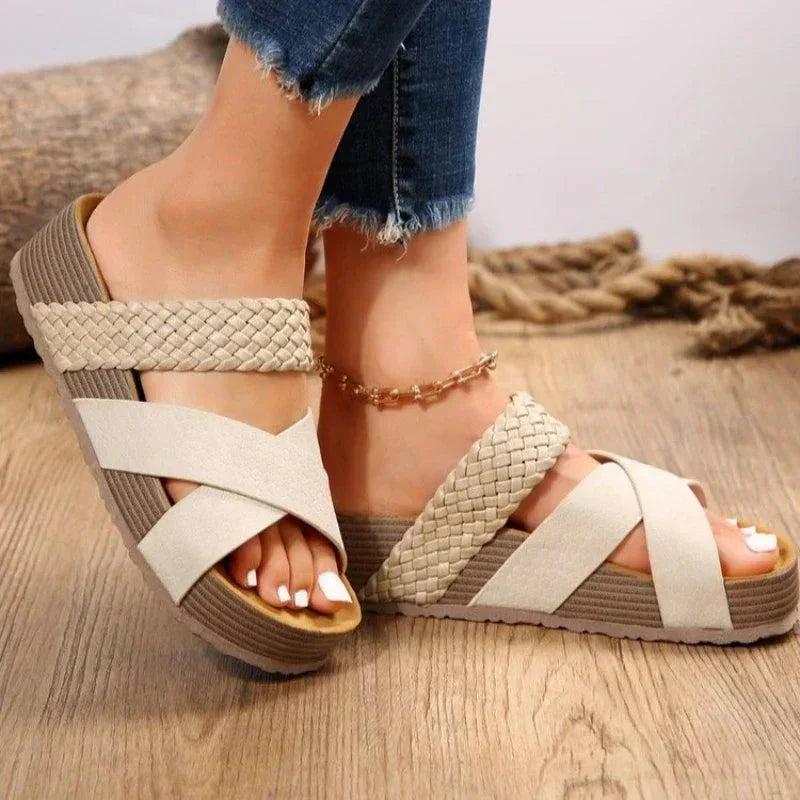 Bequeme orthopädische Sandalen